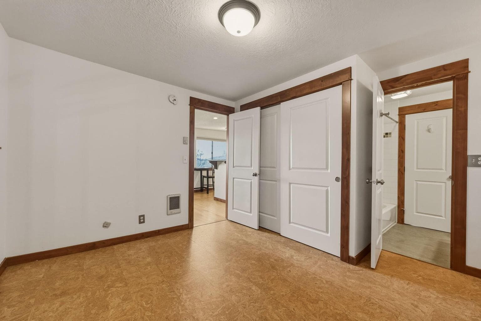 Photo of 1010 NW Roanoke Avenue 20 of 37