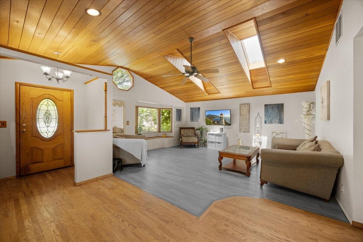 Photo of 847 5th 3 of 48