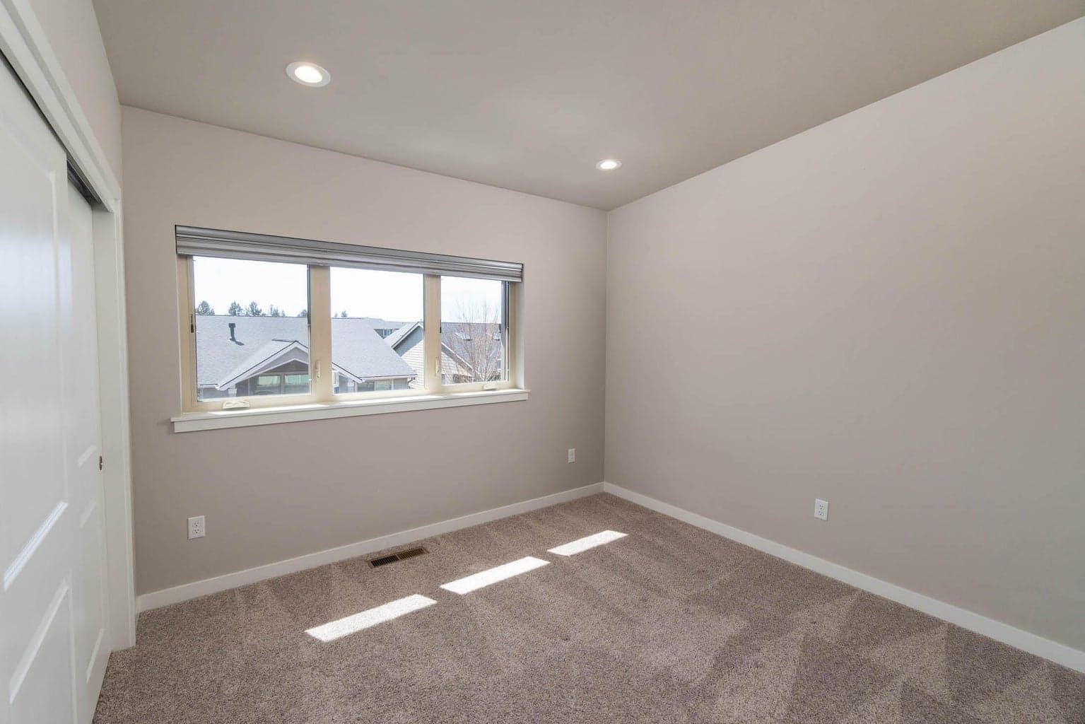 Photo of 3610 SW Badger Avenue 12 of 23