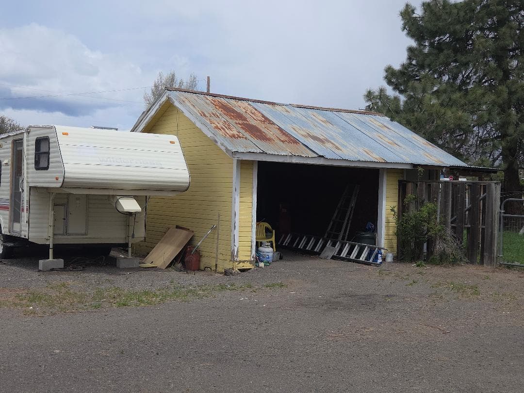 Photo of 31663 Highway 70 5 of 28
