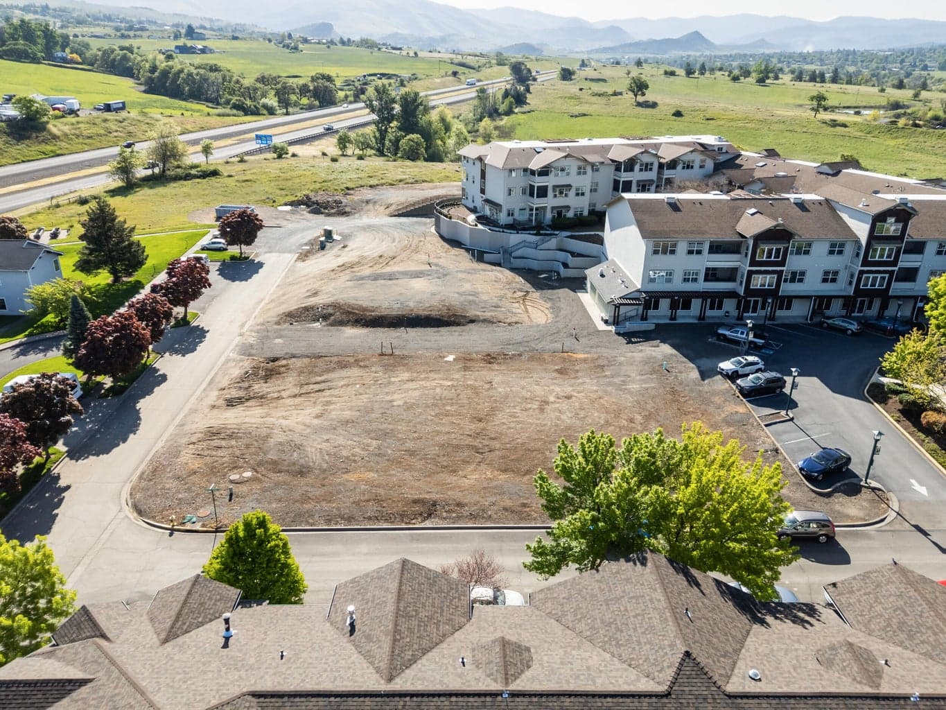 Photo of 993 Mountain Meadows 3 of 21