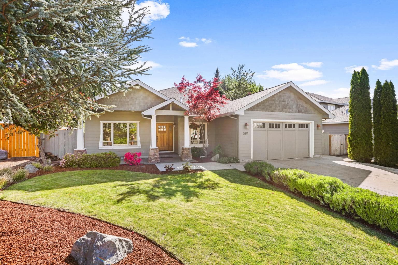 Photo of 1054 Pumpkin Ridge 3 of 34
