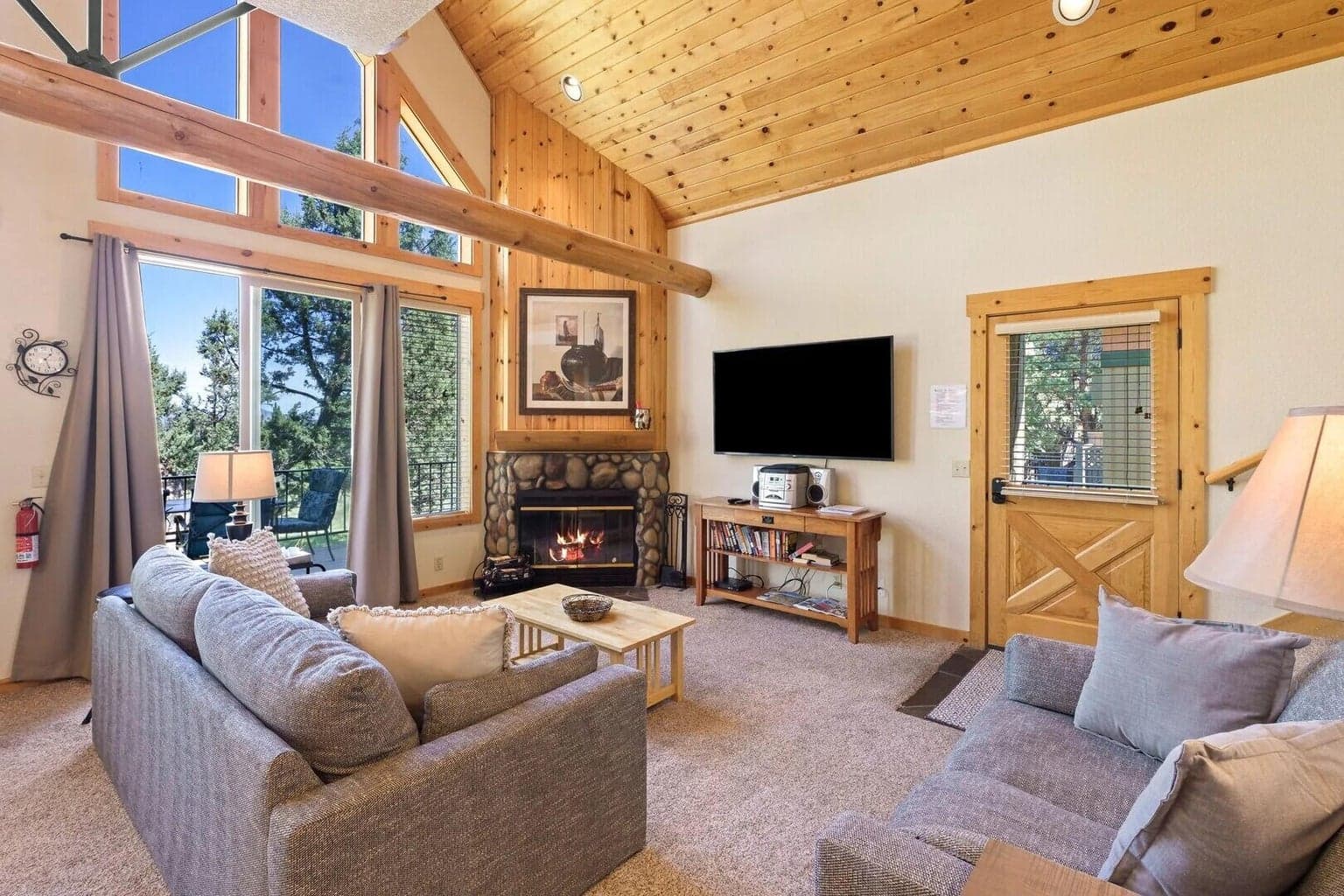 Photo of 8825 Canyon Wren Court 7 of 29
