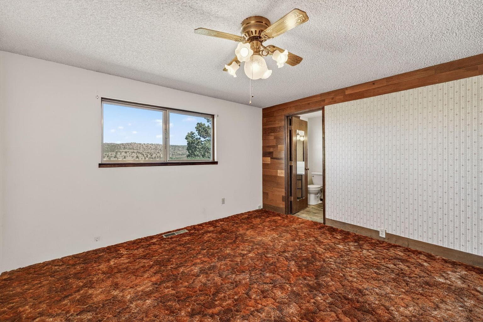 Photo of 951 SE Rancho Lane 11 of 47