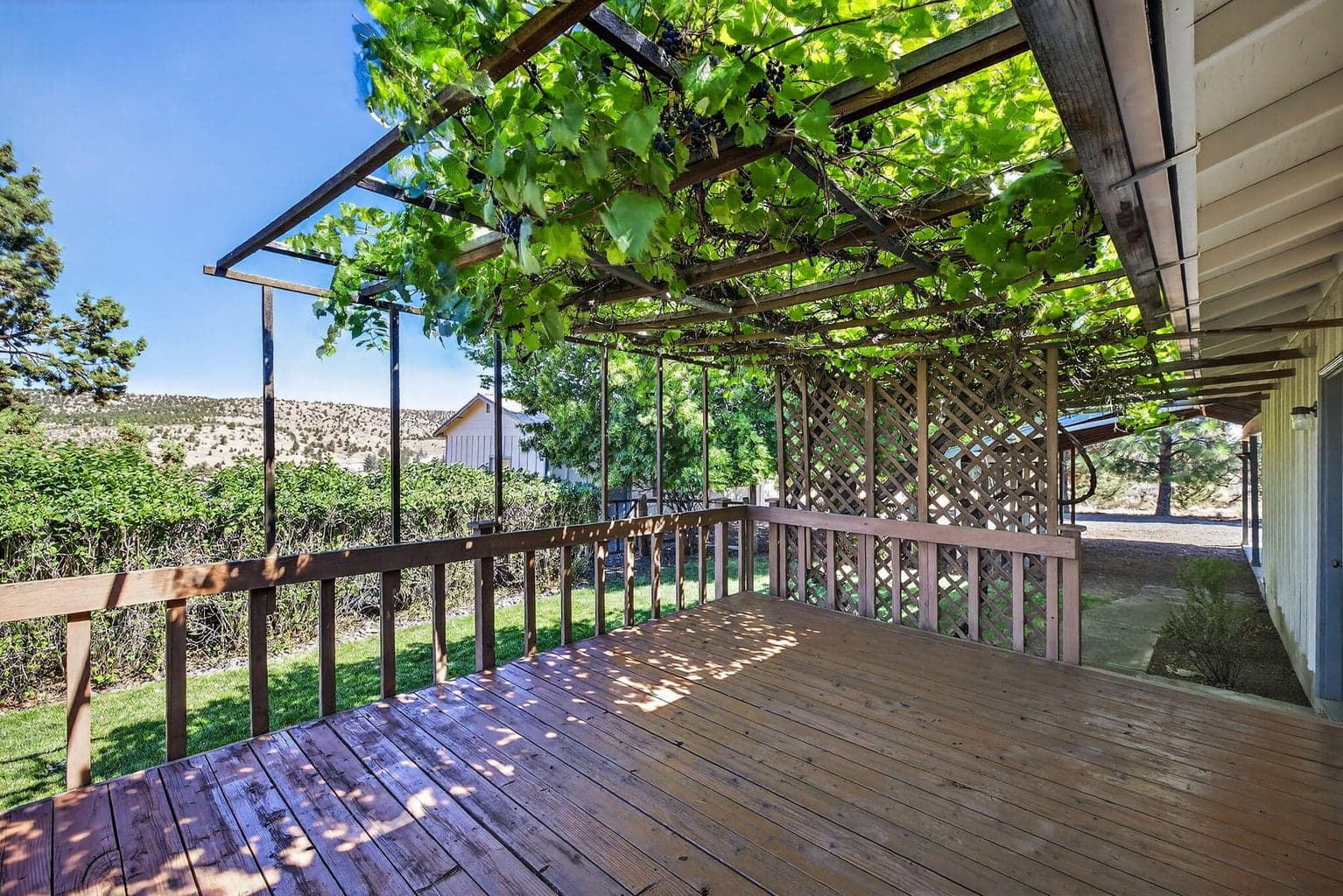 Photo of 951 SE Rancho Lane 21 of 47