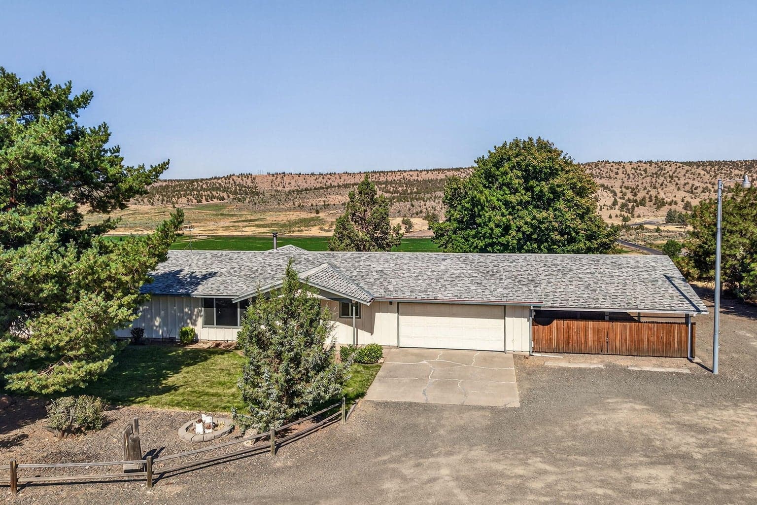Photo of 951 SE Rancho Lane 32 of 47