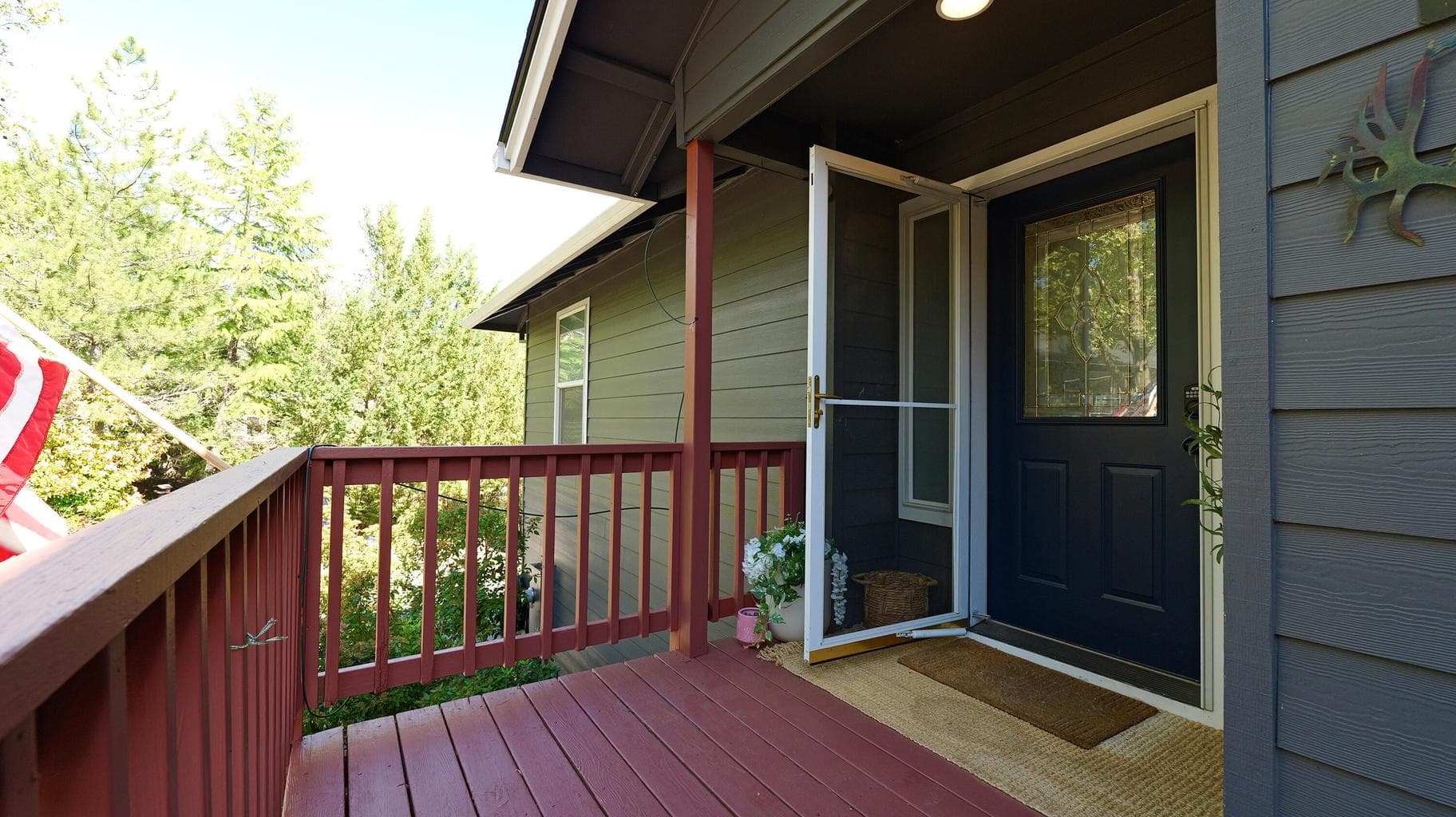 Photo of 381 Pinetop 6 of 66