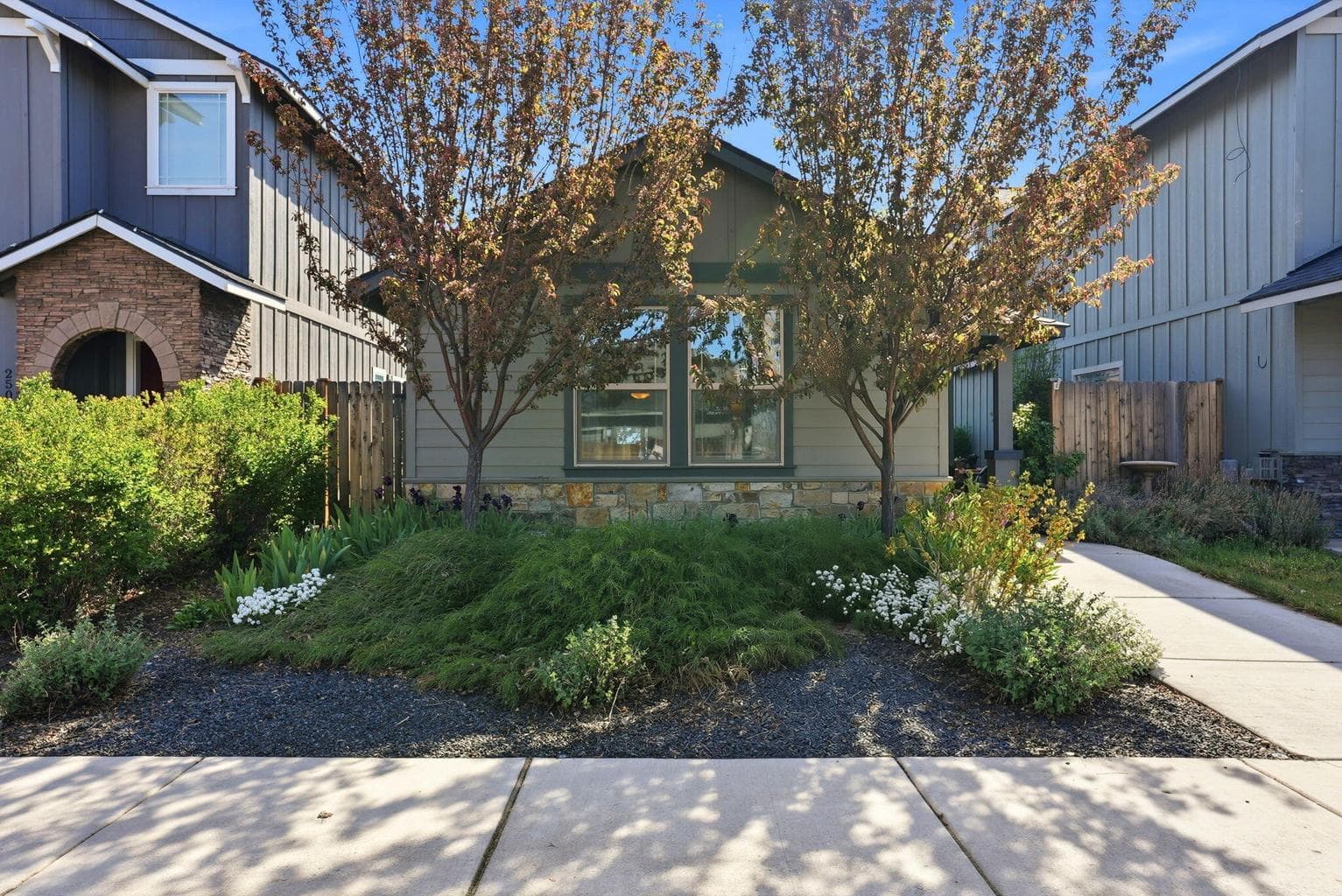 Photo of 240 30th 5 of 37