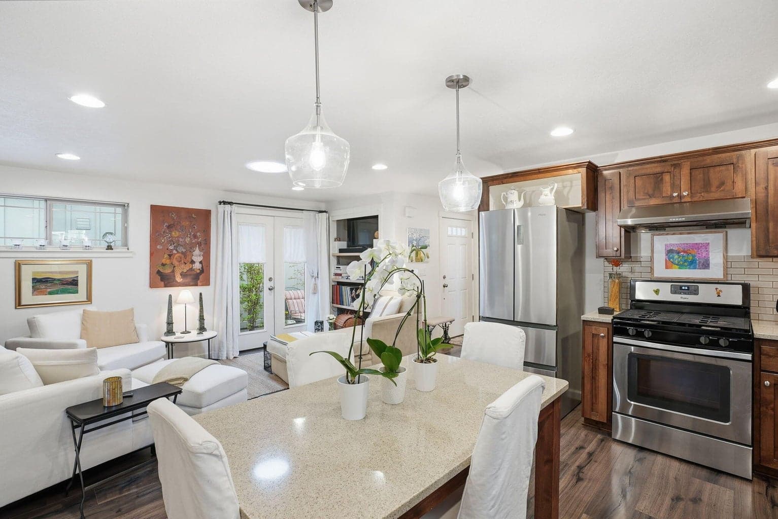 Photo of 240 NW 30th Street 8 of 27