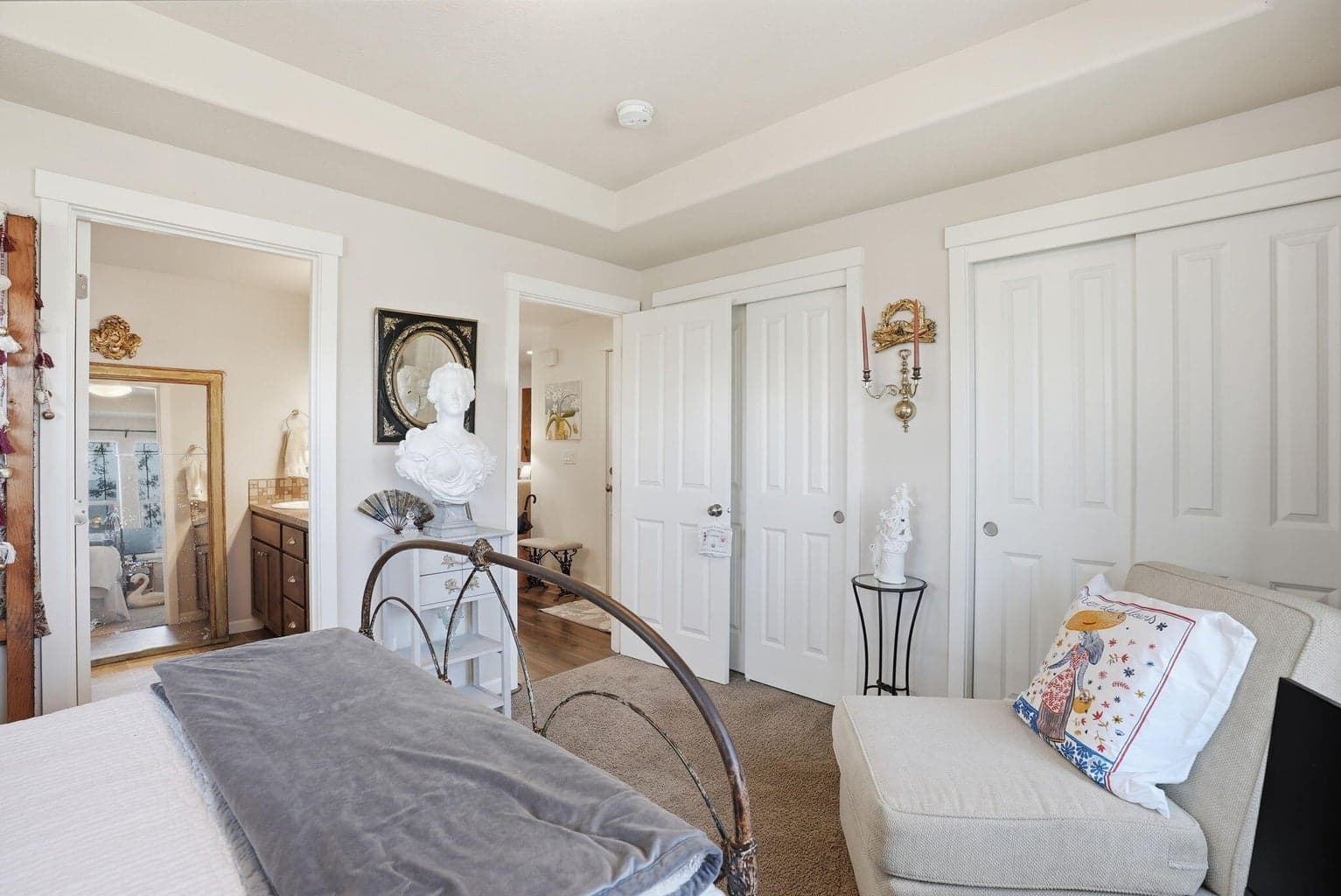 Photo of 240 NW 30th Street 11 of 27