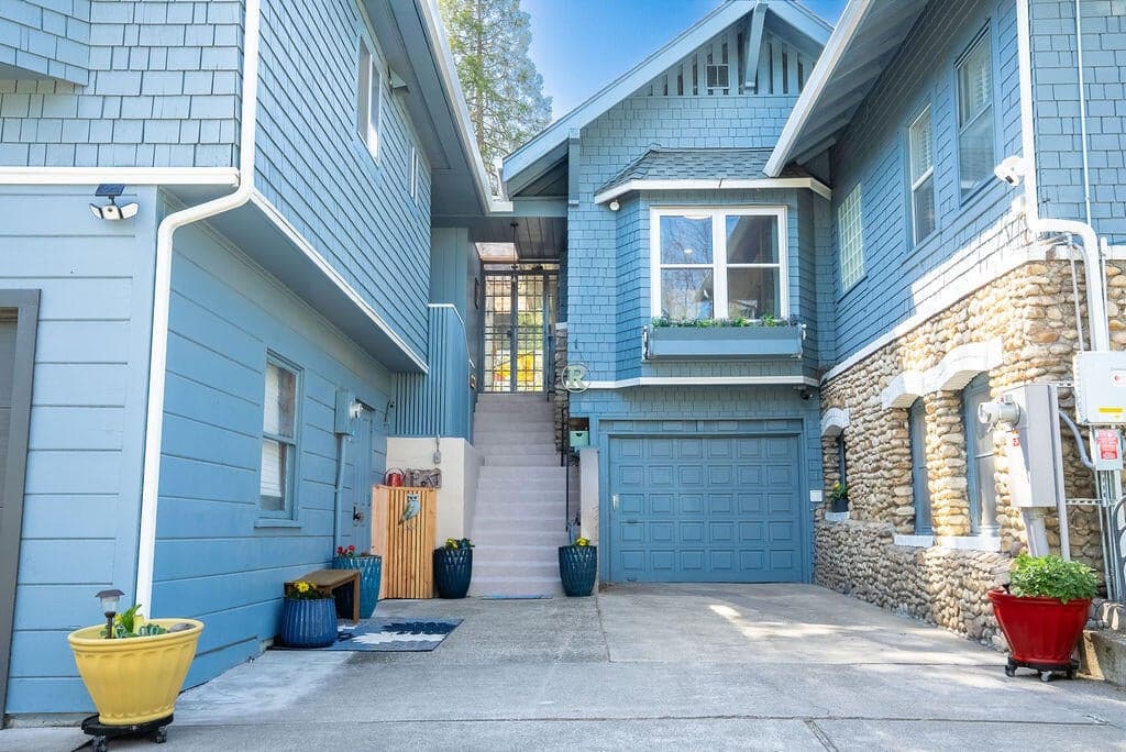 Photo of 200 Medford Heights 5 of 79
