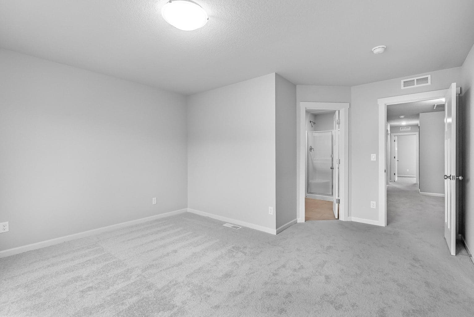 Photo of 736 NW Varnish Pl 17 of 24