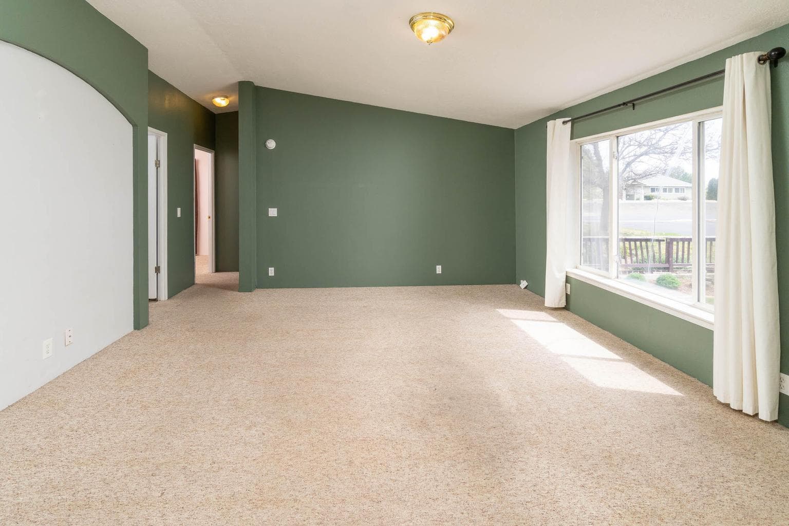 Vaulted great room