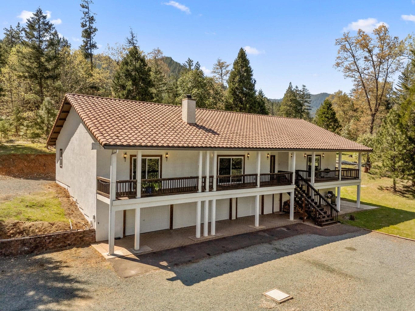 Photo of 2295 Evans Creek 2 of 51