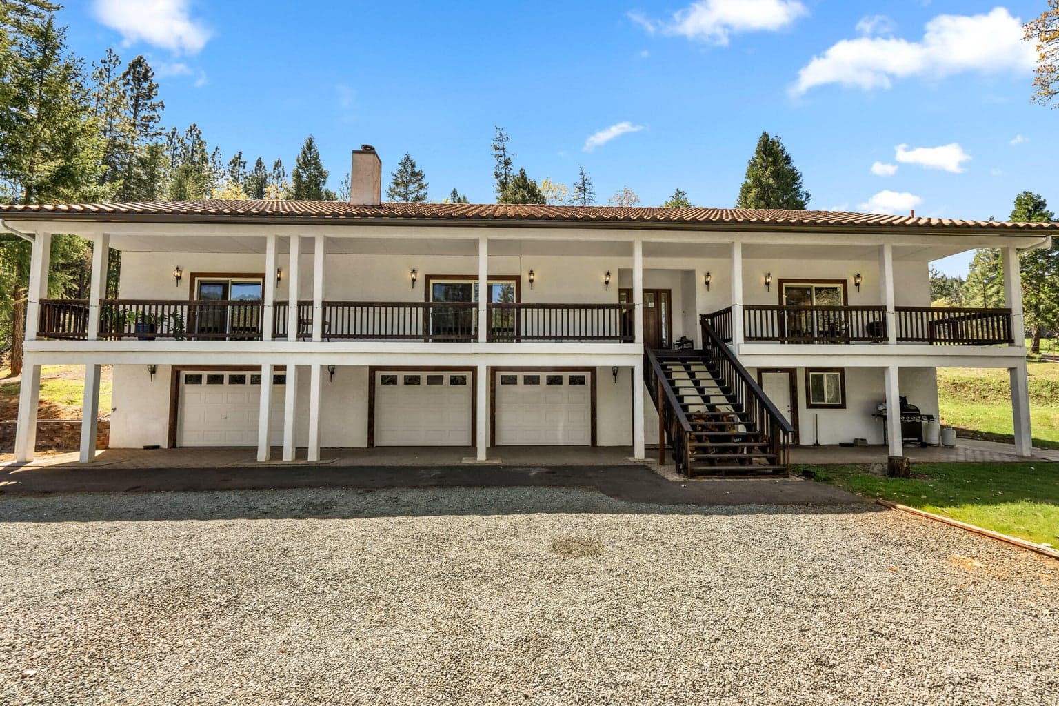 Photo of 2295 Evans Creek 3 of 51