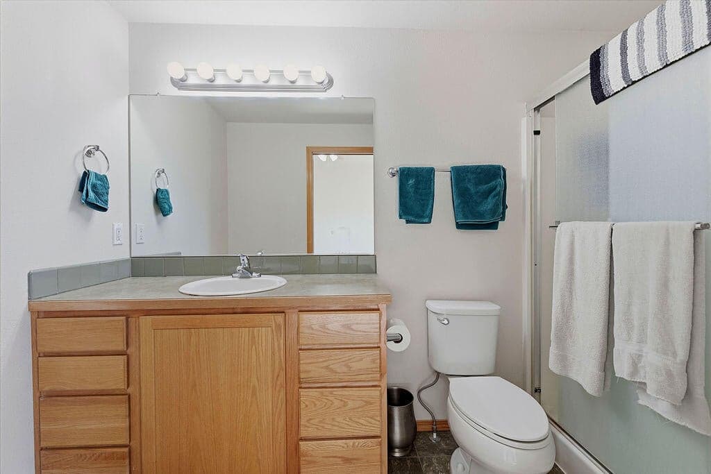 Photo of 792 NE Robin Place 22 of 31