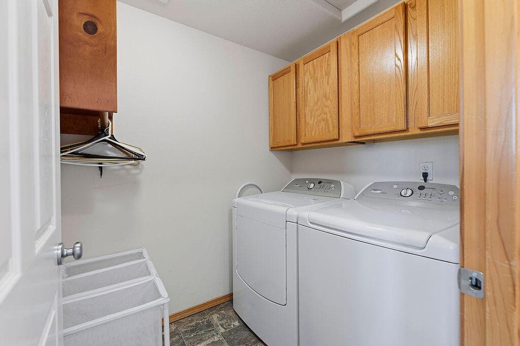 Photo of 792 NE Robin Place 25 of 31