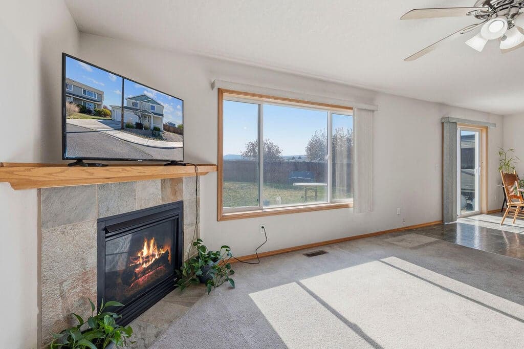 Photo of 792 NE Robin Place 10 of 31