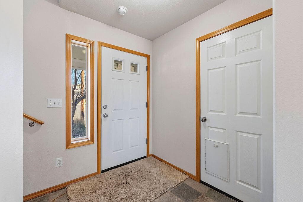 Photo of 792 NE Robin Place 17 of 31
