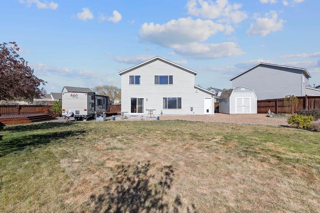 Photo of 792 NE Robin Place 27 of 31