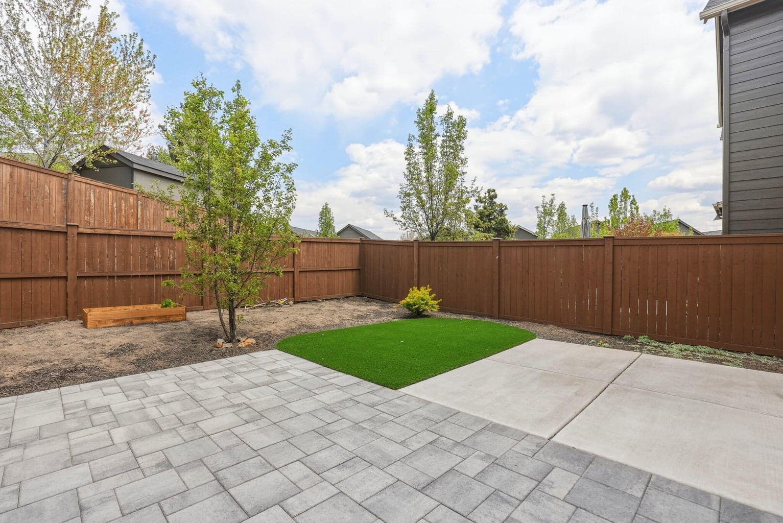 Photo of 20724 Sierra Drive 28 of 38