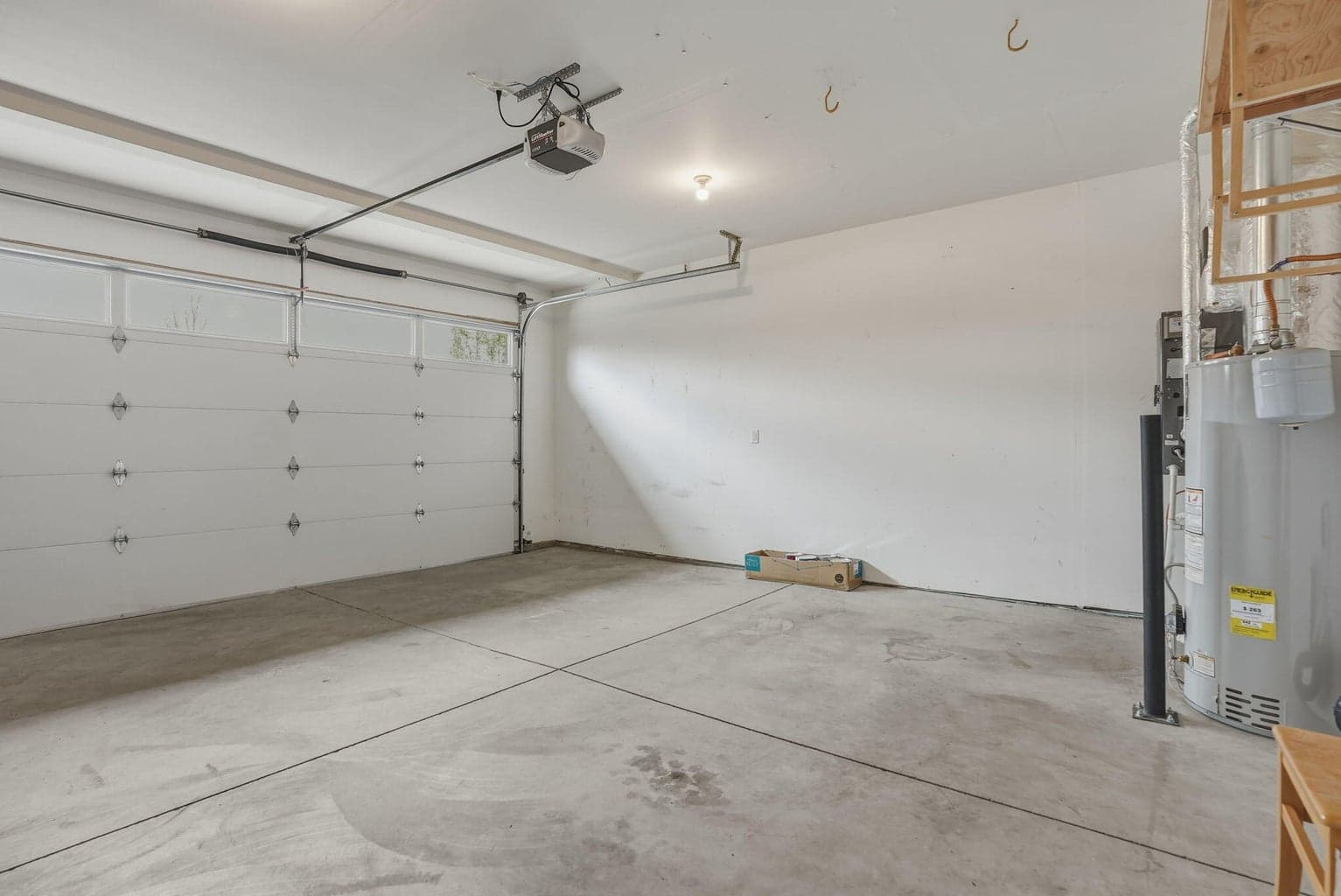Photo of 20724 Sierra Drive 33 of 38