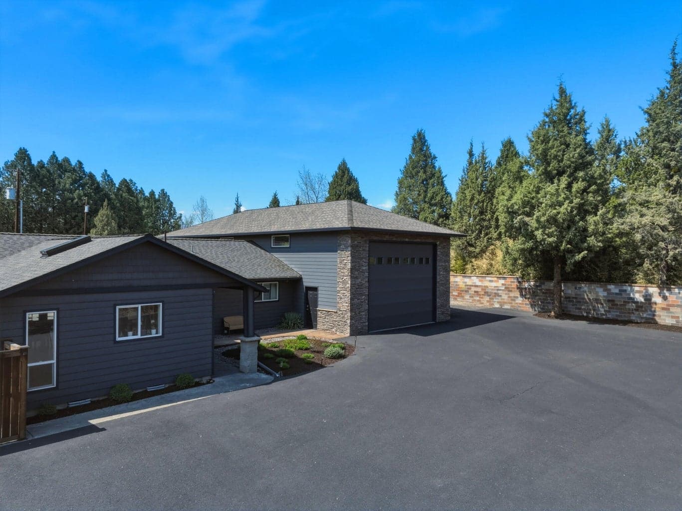 Photo of 62267 Powell Butte 5 of 76