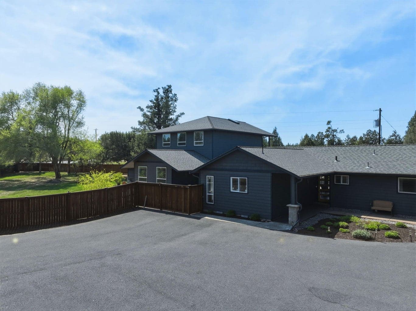 Photo of 62267 Powell Butte 4 of 76