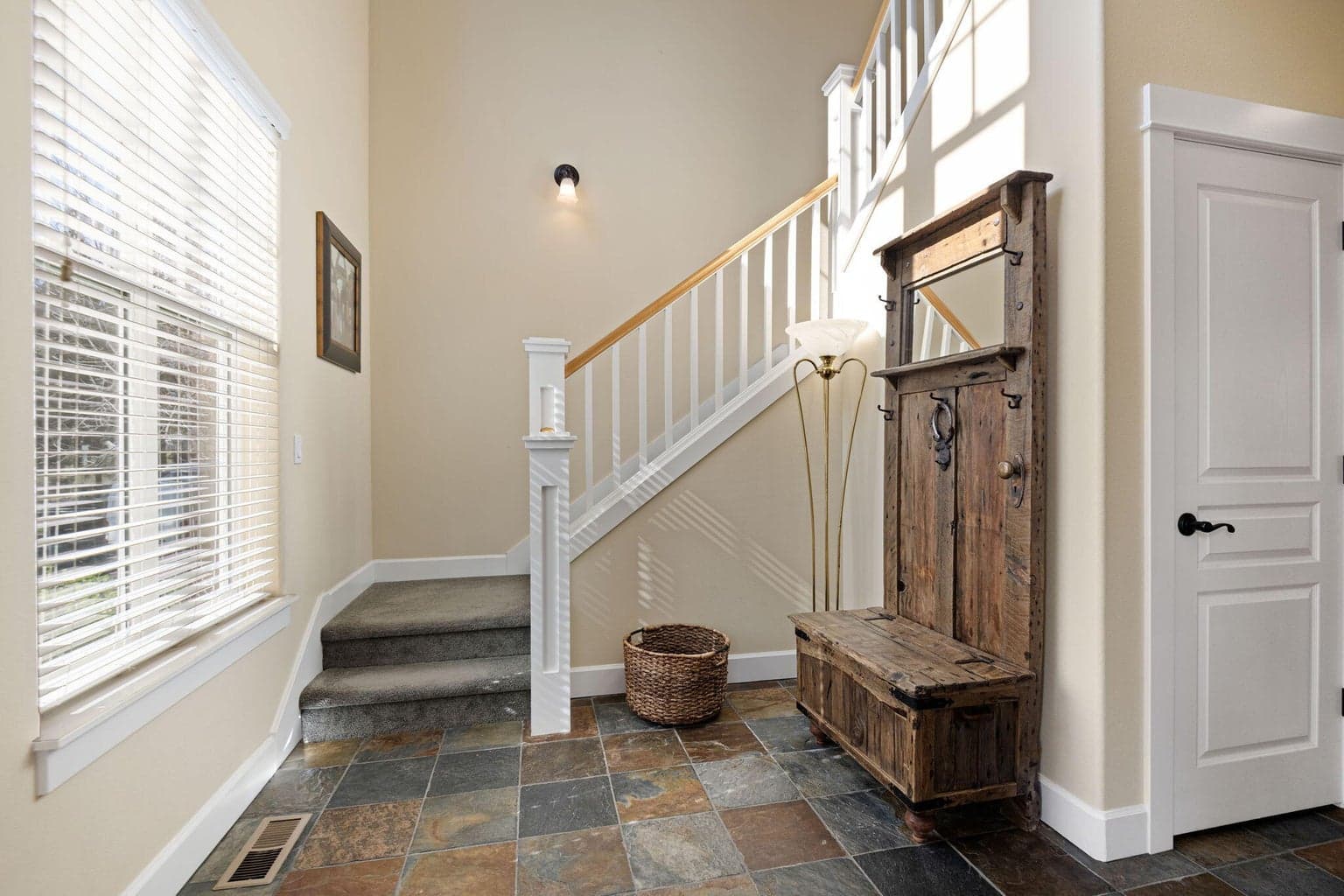Photo of 1436 NW William Clark Street 15 of 32