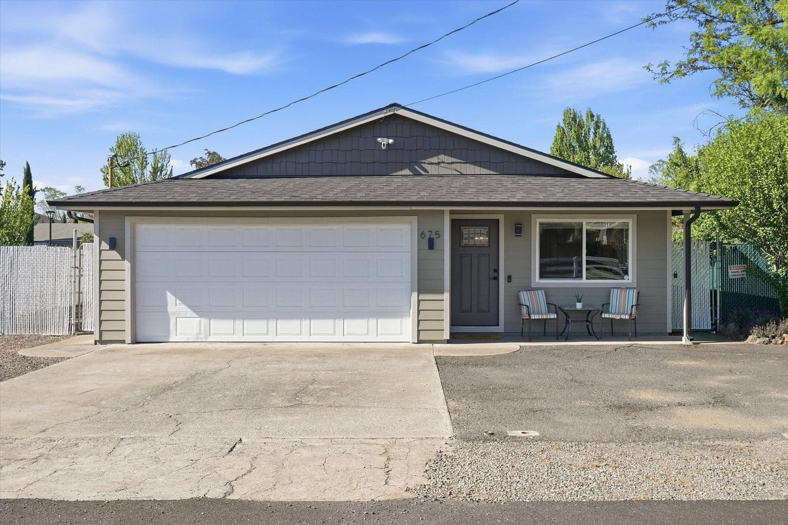 Photo of 675 Berrydale 3 of 38