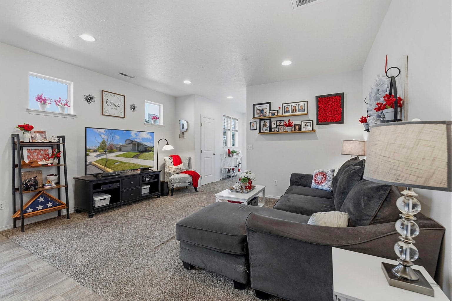 Photo of 2426 Ivy 5 of 33