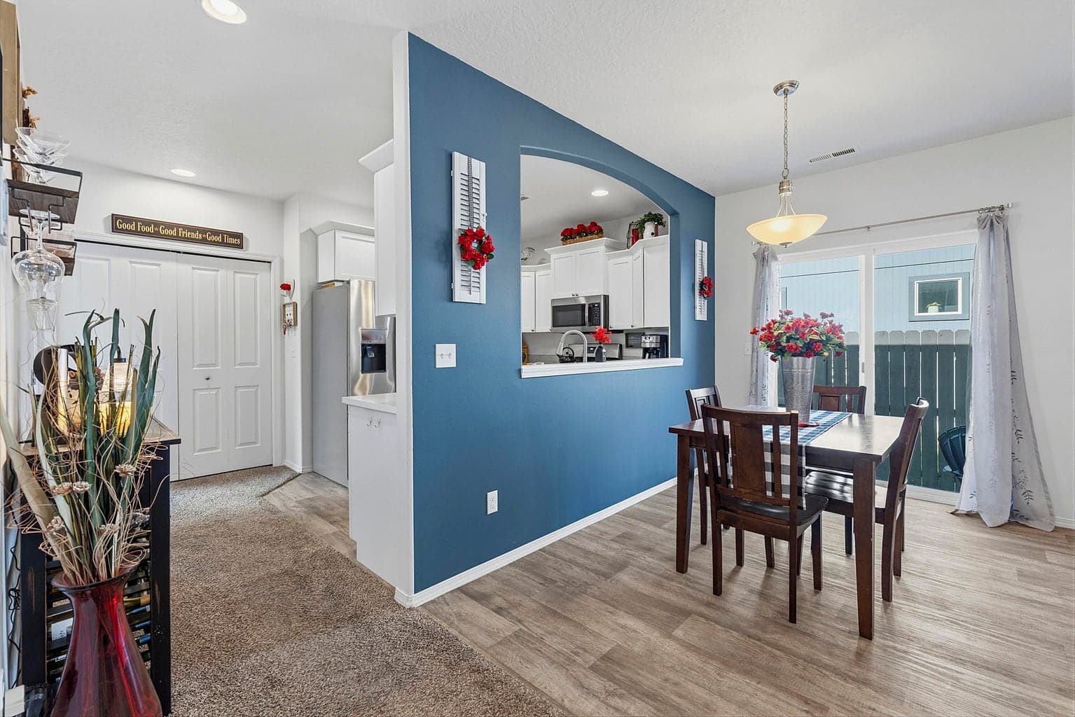 Photo of 2426 NW Ivy Way 12 of 33