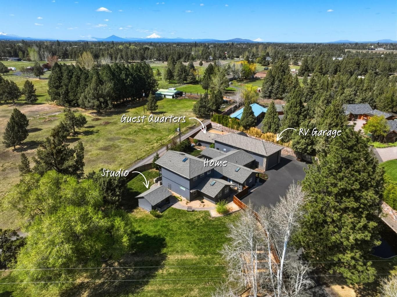 Photo of 62267 Powell Butte 3 of 76