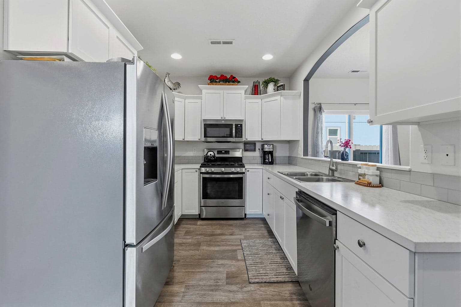 Photo of 2426 NW Ivy Way 16 of 33