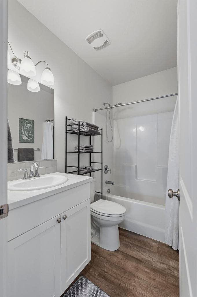 Photo of 2426 NW Ivy Way 23 of 33