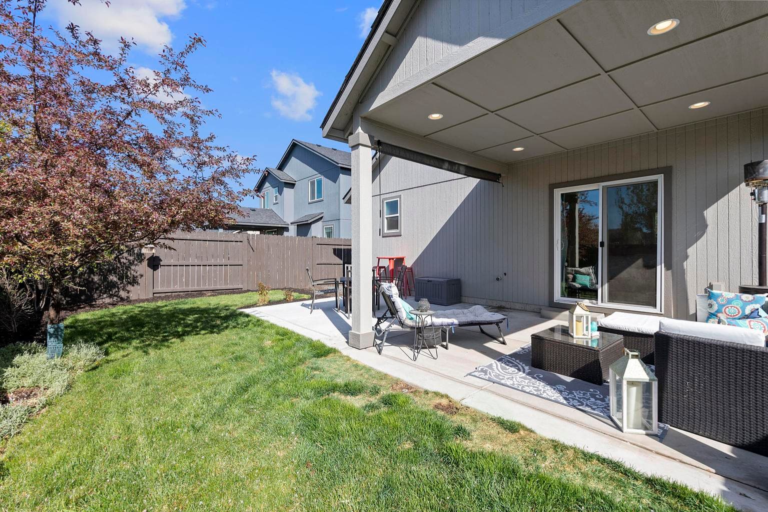 Photo of 2426 NW Ivy Way 24 of 33