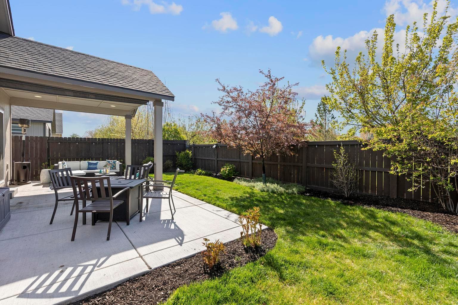 Photo of 2426 NW Ivy Way 27 of 33