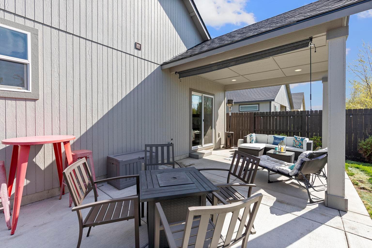 Photo of 2426 NW Ivy Way 28 of 33