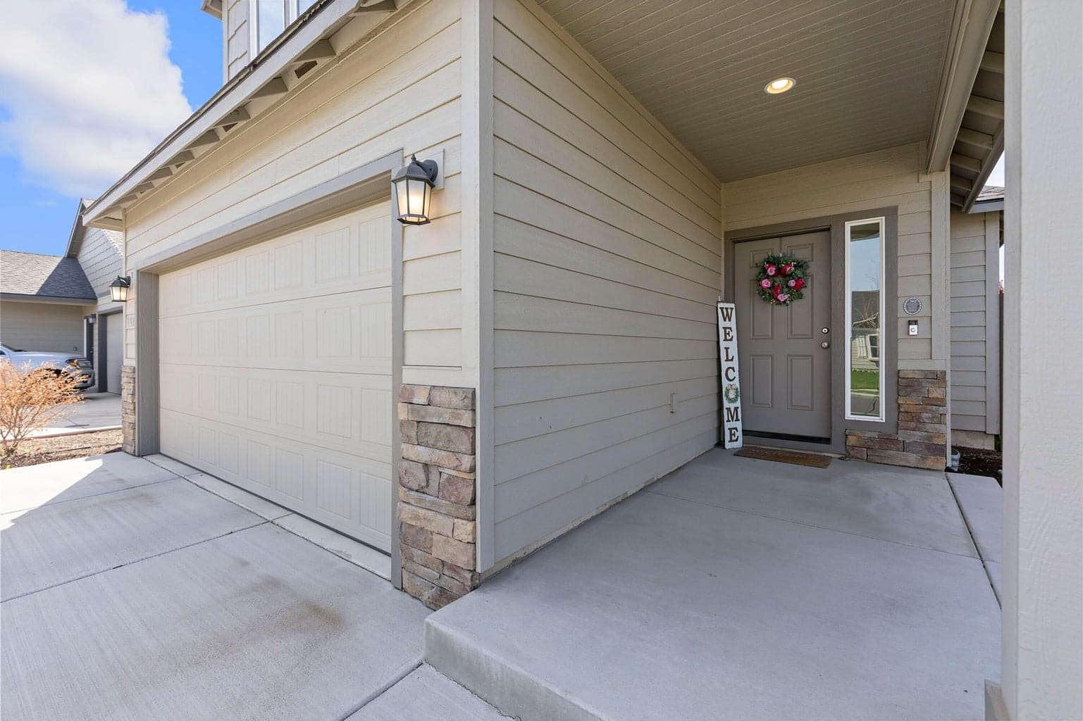 Photo of 2426 NW Ivy Way 30 of 33