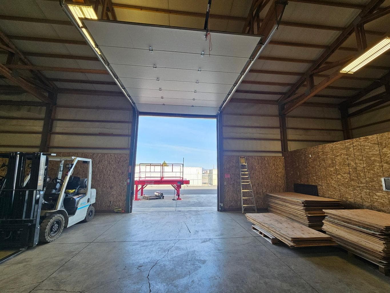 Photo of 2172 Industrial Park 3 of 6