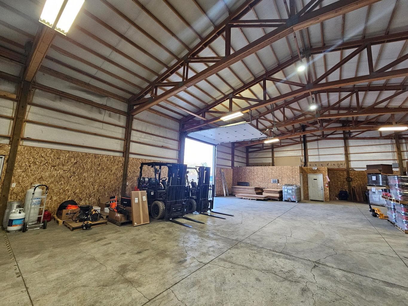 Photo of 2172 Industrial Park 4 of 6