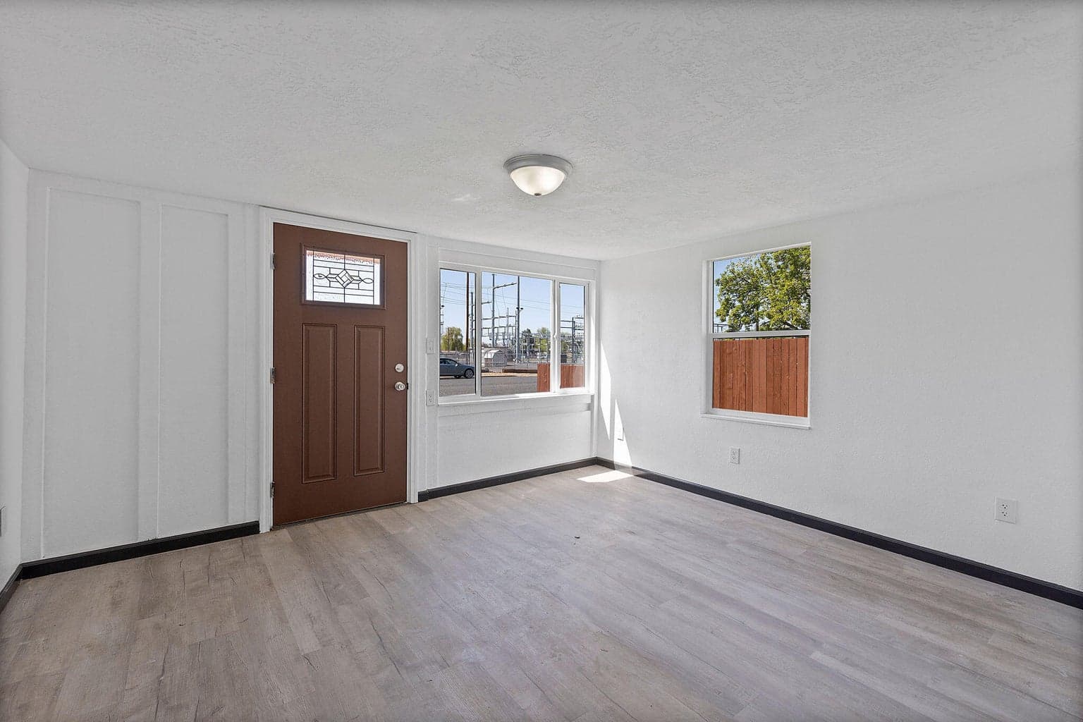 Photo of 756 Fairmont 4 of 21