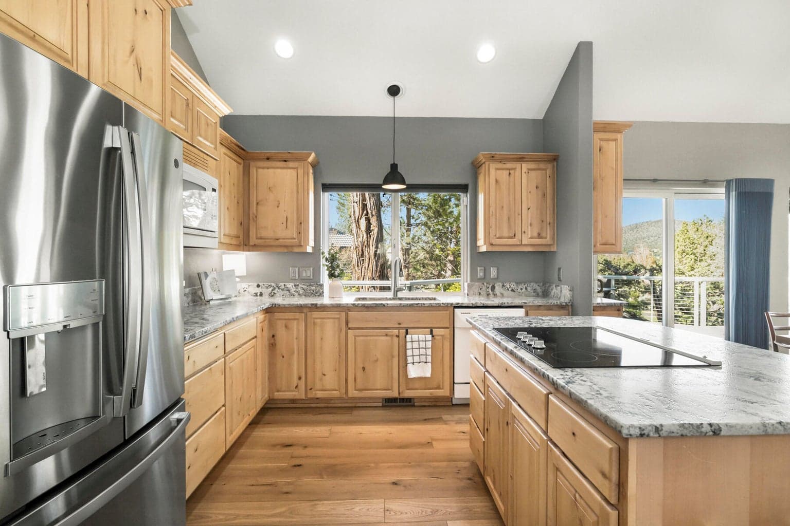 Photo of 1938 Osprey Drive 15 of 40