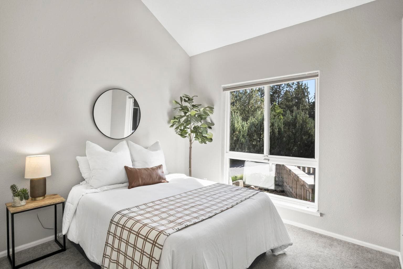 Photo of 1938 Osprey Drive 22 of 40