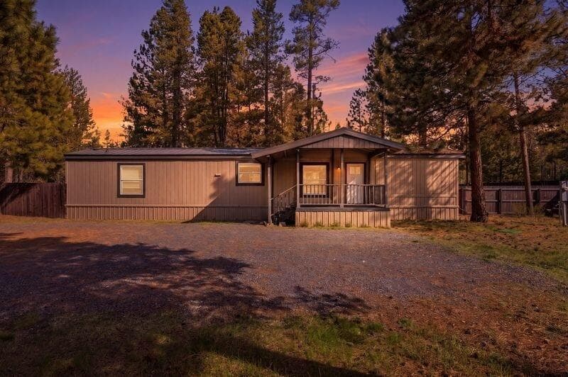 Photo of 16086 Park 1 of 26