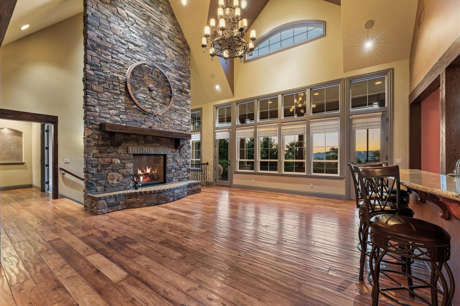Photo of 5637 Saddle Ridge 5 of 55