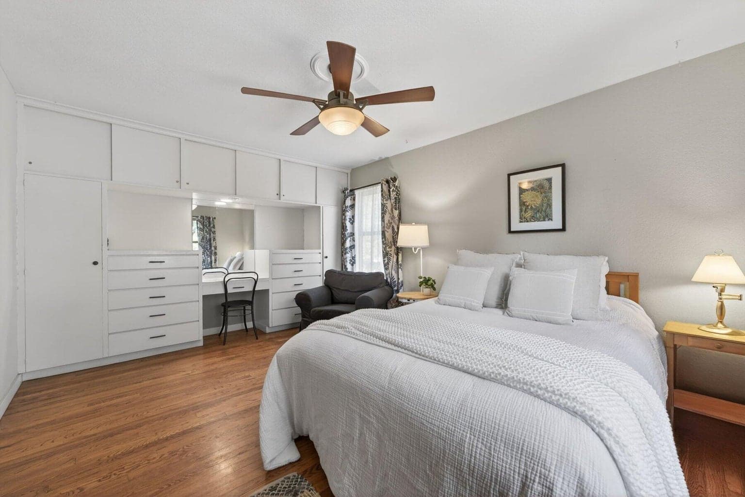 Photo of 714 NE 10th Street 15 of 49