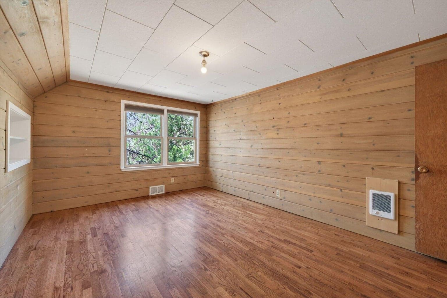 Photo of 714 NE 10th Street 30 of 49