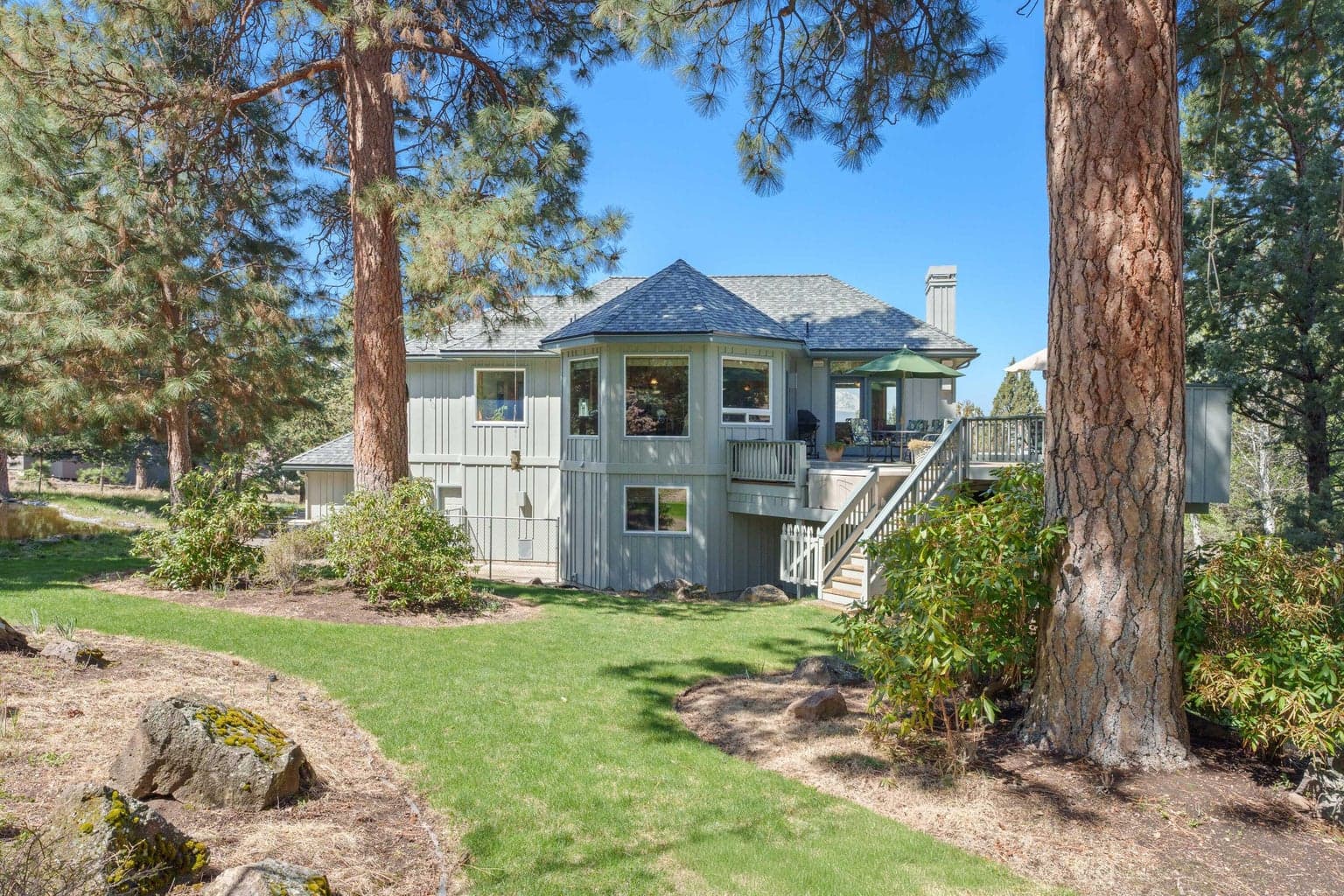 Photo of 4057 NW Northcliff 21 of 55