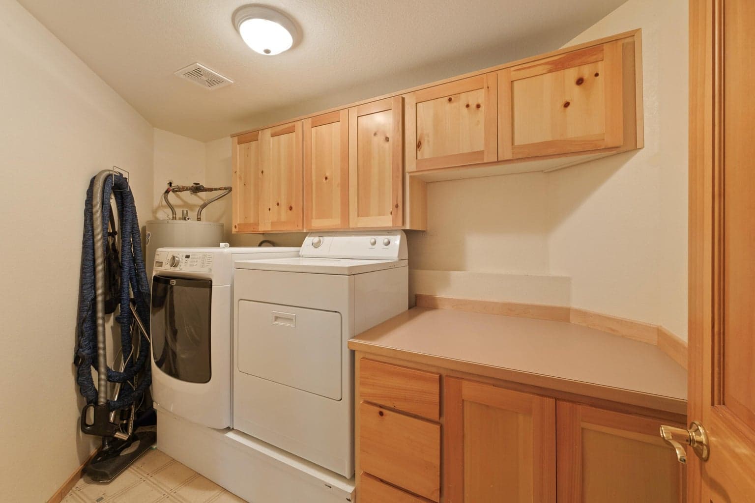 Photo of 4057 NW Northcliff 43 of 55